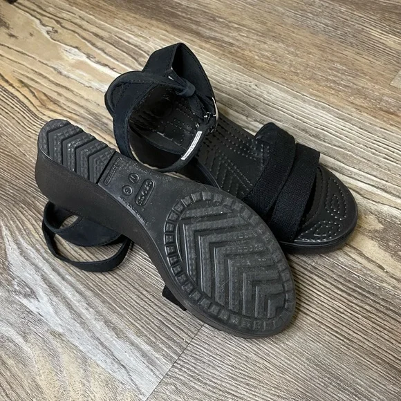 CROCS Black Wedge Sandals - Picture 5 of 8